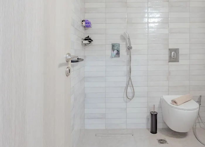 Eclectic Vintage Apartment- Sea View Perfection, Hersonissos, Crete הרסוניסוס